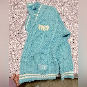 Taylor Swift 1989 Cardigan
